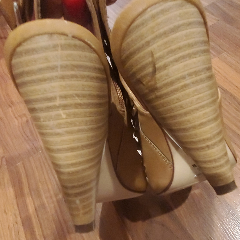 Wedges - Picture 2 of 5